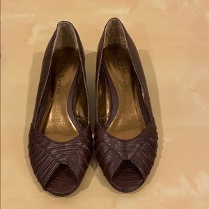 Burgundy brown wedge shoes